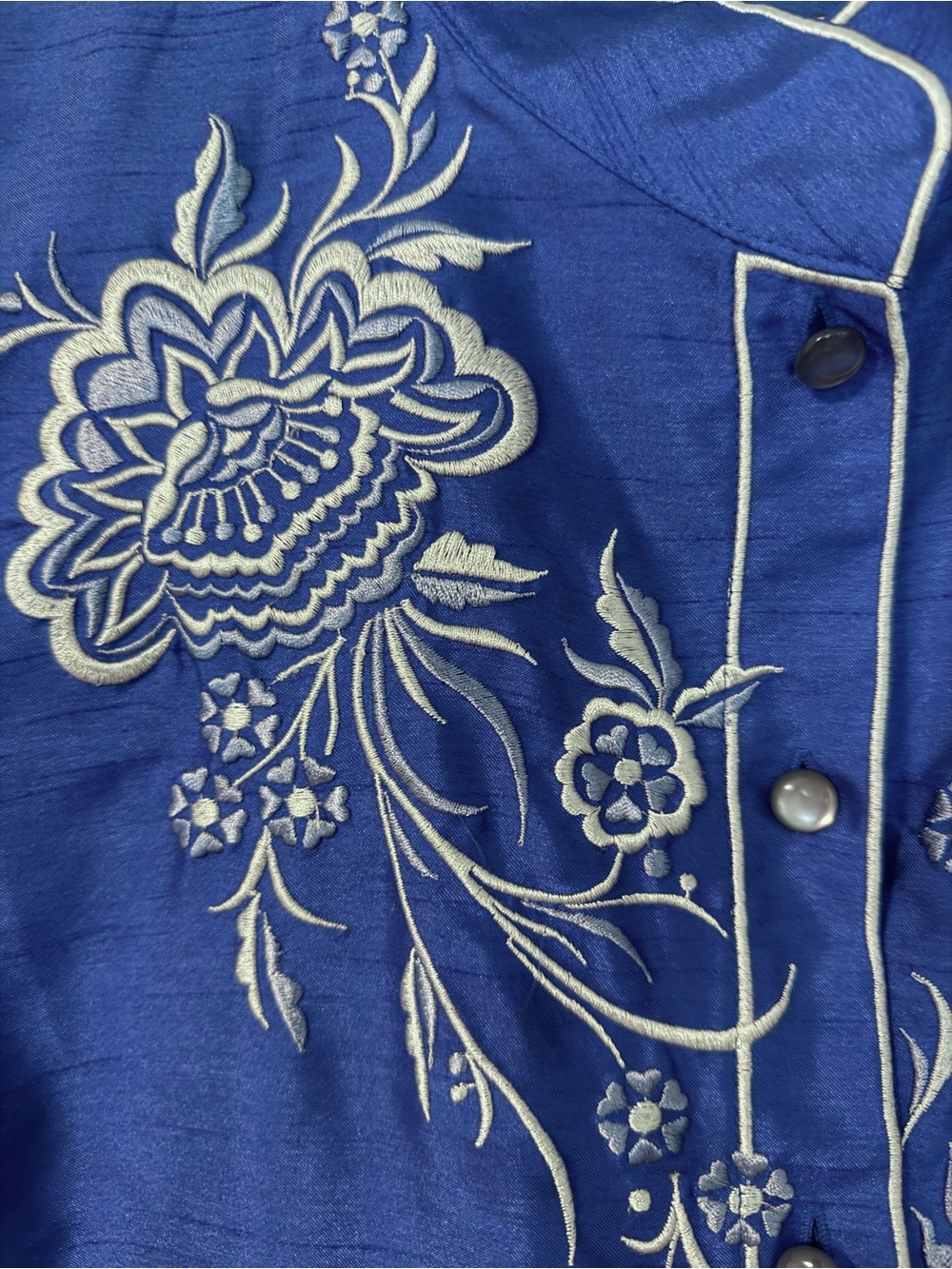 Bob Mackie Wearable Art Vintage Embroidered Button front Shirt XL Blue - Picture 4 of 12
